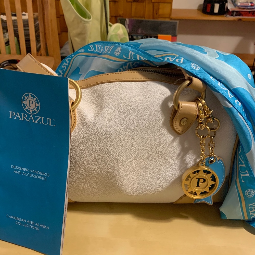 Parazul Purse